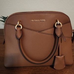 Micheal Kors Purse